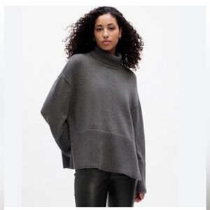 GAP NWT Split-Hem Turtleneck Silver Lurex Chunky Knit Sweater Size M